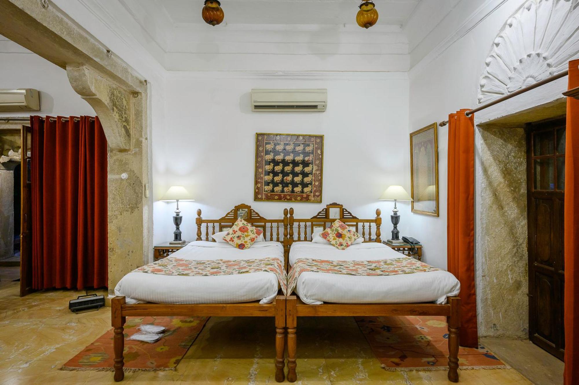 Neemrana'S - Deo Bagh Hotel Gválijar Kültér fotó